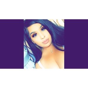 Meet your Posher, Selena